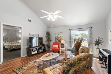 Welcome to easy living in Country Club Square! This  2/2 on Rockport Country Club in Texas - for sale on GolfHomes.com, golf home, golf lot