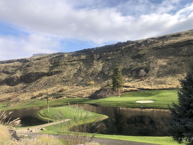 BEAUTIFUL, UPDATED, 1,848 sf CONDO on the Lewiston Golf and on Lewiston Golf and Country Club in Idaho - for sale on GolfHomes.com, golf home, golf lot