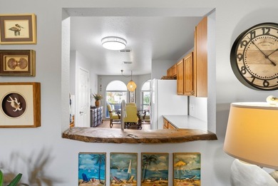 Welcome to easy living in Country Club Square! This  2/2 on Rockport Country Club in Texas - for sale on GolfHomes.com, golf home, golf lot