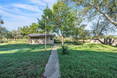 WELCOME HOME! 2 Bedroom + 2 Baths of turn-key modern living with on Pecan Plantation Country Club in Texas - for sale on GolfHomes.com, golf home, golf lot