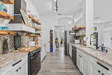 THE SELLER IS RELOCATING | PRICED TO SALE THIS WEEKEND! 

This on Plantation Bay Golf and Country Club in Florida - for sale on GolfHomes.com, golf home, golf lot