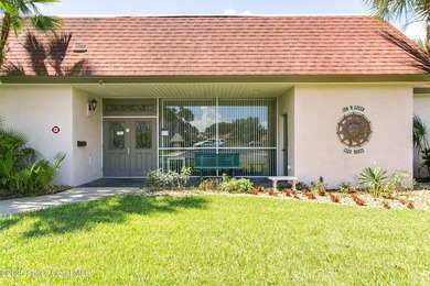 First Floor Condo! 55+ FLORIDA LIVING AT ITS BEST! Spectacular on Mallards Landing Golf Course in Florida - for sale on GolfHomes.com, golf home, golf lot