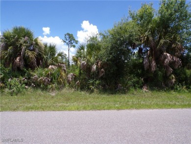 This lot is on a quiet street that would be a great place to on Sabal Trace Golf and Country Club in Florida - for sale on GolfHomes.com, golf home, golf lot