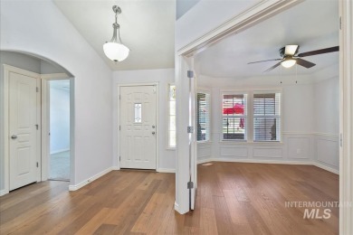 Beautifully maintained single-level home with versatile upstairs on Lakeview Golf Club in Idaho - for sale on GolfHomes.com, golf home, golf lot
