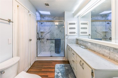 NEW ROOF (2024) & A/C (2023)! Enjoy gorgeous water views from on Plantation Golf Club in Florida - for sale on GolfHomes.com, golf home, golf lot