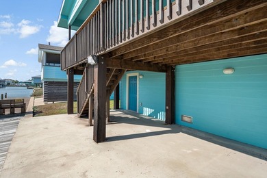 Charming Island-Style 2/2 home in Holiday Beach! This on Lamar Golf Course in Texas - for sale on GolfHomes.com, golf home, golf lot