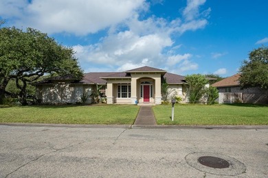 Welcome to the club! This 4-bedroom, 2.5-bath home perfectly on Rockport Country Club in Texas - for sale on GolfHomes.com, golf home, golf lot