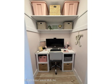 Welcome to this spacious updated one-bedroom apartment in a on Silver Lake Golf Course in New York - for sale on GolfHomes.com, golf home, golf lot