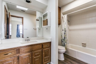 This 3-bedroom, 2.5-bath home with a 2-car garage offers great on Trophy Club of Dallas in Texas - for sale on GolfHomes.com, golf home, golf lot