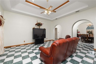 PRICED TO SELL!!! This inviting 3-bedroom, 2-bathroom home on Treasure Hills Golf Club in Texas - for sale on GolfHomes.com, golf home, golf lot