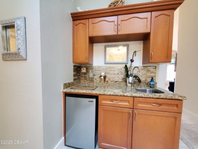 NATURE, COMFORT  LUXURY in CENTRAL FLORIDA'S PREMIER AVIATION on Spruce Creek Golf Club in Florida - for sale on GolfHomes.com, golf home, golf lot