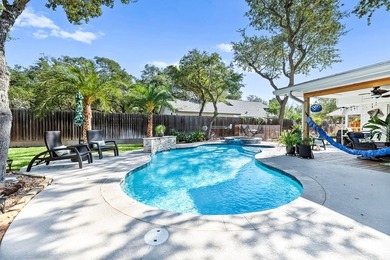 Gorgeous Harbor Oaks Home with a wonderful location and numerous on Rockport Country Club in Texas - for sale on GolfHomes.com, golf home, golf lot