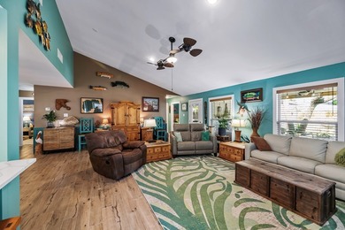 Gorgeous Harbor Oaks Home with a wonderful location and numerous on Rockport Country Club in Texas - for sale on GolfHomes.com, golf home, golf lot