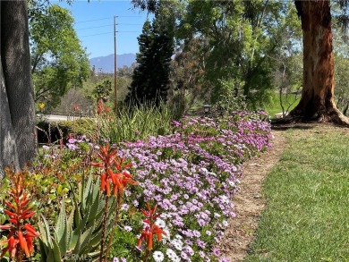 Beautiful *Castilla* model condo is a bright and clean condo on Laguna Woods Village Golf Course in California - for sale on GolfHomes.com, golf home, golf lot