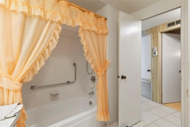 This may be the perfect winter cottage, all it needs is you. A on Maple Leaf Golf and Country Club in Florida - for sale on GolfHomes.com, golf home, golf lot