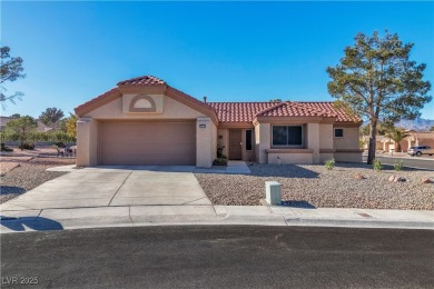 IMAGINE LIVING in this COMPLETELY RENOVATED HOME * CORNER LOT! on Highland Falls Golf Club in Nevada - for sale on GolfHomes.com, golf home, golf lot