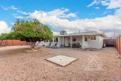 Charming home in the highly desired 55+ golf community of on Sunland Village Golf Club in Arizona - for sale on GolfHomes.com, golf home, golf lot