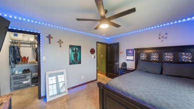 You want privacy, you have it with this property, 3 bedrooms 2 on Indian Oaks Golf Club in Texas - for sale on GolfHomes.com, golf home, golf lot