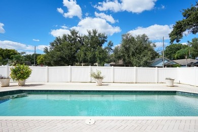 Beautiful Forest Hills Area Pool Home on oversized lot. Nicely on Babe Zaharias Golf Course in Florida - for sale on GolfHomes.com, golf home, golf lot