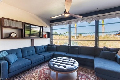 Beautiful, completely renovated, 3 bedroom/ 2 bath villa with on The Glades Golf and Country Club in Florida - for sale on GolfHomes.com, golf home, golf lot