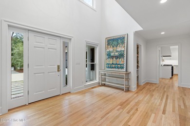 --Welcome to an unparalleled living experience! This stunning on Cape Fear Country Club in North Carolina - for sale on GolfHomes.com, golf home, golf lot