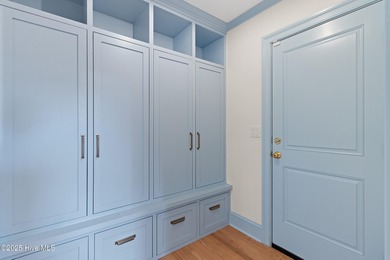 --Welcome to an unparalleled living experience! This stunning on Cape Fear Country Club in North Carolina - for sale on GolfHomes.com, golf home, golf lot