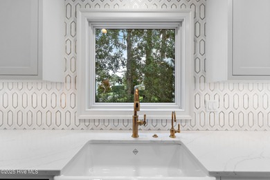 --Welcome to an unparalleled living experience! This stunning on Cape Fear Country Club in North Carolina - for sale on GolfHomes.com, golf home, golf lot