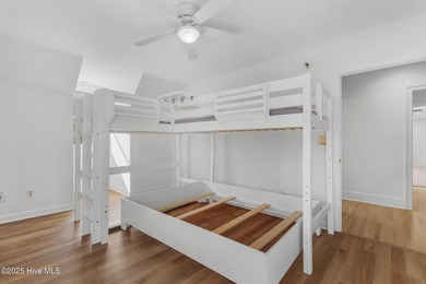 --Welcome to an unparalleled living experience! This stunning on Cape Fear Country Club in North Carolina - for sale on GolfHomes.com, golf home, golf lot