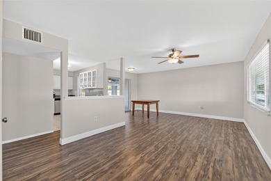 Welcome home to Sun City Center, recognized as being named the on North Lakes Golf Course in Florida - for sale on GolfHomes.com, golf home, golf lot