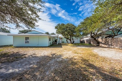 Great permanent, weekender or live in 1 side and rent the other! on Lamar Golf Course in Texas - for sale on GolfHomes.com, golf home, golf lot