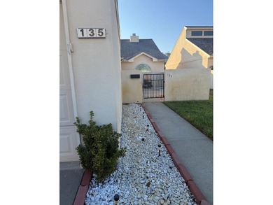 PATIO HOME | GATED COMMUNITY | TWO PRIVATE POOLS | CLUB HOUSE on Rockport Country Club in Texas - for sale on GolfHomes.com, golf home, golf lot