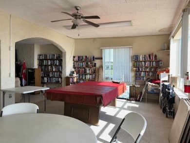 LOVELY DOUBLE-WIDE!  LARGE FRONT LANAI!  TURNKEY! FURNISHED on Wedgewood Golf Club in Florida - for sale on GolfHomes.com, golf home, golf lot