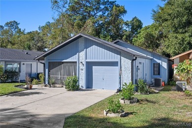 Step inside this beautiful detached villa featuring 2 bedrooms on Sugarmill Woods Golf and Country Club in Florida - for sale on GolfHomes.com, golf home, golf lot