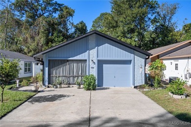 Step inside this beautiful detached villa featuring 2 bedrooms on Sugarmill Woods Golf and Country Club in Florida - for sale on GolfHomes.com, golf home, golf lot