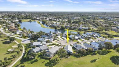 Fantastic 3 bedroom, 2 bath home overlooking the 6th hole of on Heritage Ridge Golf Club in Florida - for sale on GolfHomes.com, golf home, golf lot