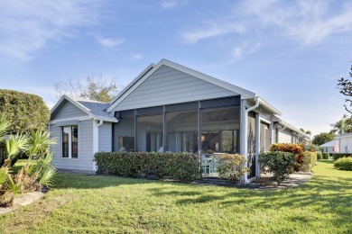 Fantastic 3 bedroom, 2 bath home overlooking the 6th hole of on Heritage Ridge Golf Club in Florida - for sale on GolfHomes.com, golf home, golf lot