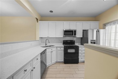 Charming  2-story townhome located in Little Suwanee Pointe on Collins Hill Golf Club in Georgia - for sale on GolfHomes.com, golf home, golf lot