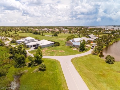 Build your dream home on this oversized corner (.36 acres) lot on Riverbend Golf and Country Club in Florida - for sale on GolfHomes.com, golf home, golf lot