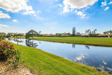 Spectacular Sunsets from your Lanai on the lake  golf course in on Spanish Wells Golf and Country Club in Florida - for sale on GolfHomes.com, golf home, golf lot