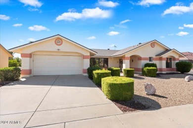 Welcome Home! Lovely 2 bedroom 2 bath home on a corner lot in on Grandview Golf Course in Arizona - for sale on GolfHomes.com, golf home, golf lot