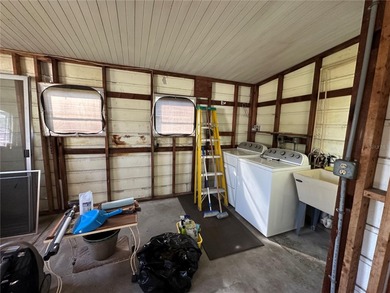 55+ Gated golf course community large 2 bedroom 2 bath home on a on Zellwood Station Country Club in Florida - for sale on GolfHomes.com, golf home, golf lot