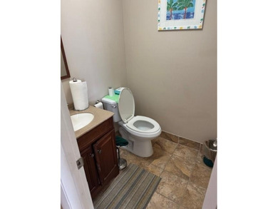 THIS UNIT HAS A GOLF COURSE VIEW AND IS IN A GREAT BUILDING. IT on Kings Point Golf -Flanders Way in Florida - for sale on GolfHomes.com, golf home, golf lot