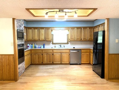 DO YOU LIKE GOLF, HUNTING, FISHING??? IF SO, YOU WILL LOVE THIS on Millwood Landing Golf and R.V. Resort in Arkansas - for sale on GolfHomes.com, golf home, golf lot
