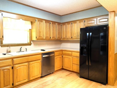 DO YOU LIKE GOLF, HUNTING, FISHING??? IF SO, YOU WILL LOVE THIS on Millwood Landing Golf and R.V. Resort in Arkansas - for sale on GolfHomes.com, golf home, golf lot