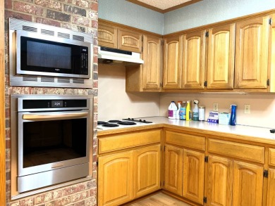 DO YOU LIKE GOLF, HUNTING, FISHING??? IF SO, YOU WILL LOVE THIS on Millwood Landing Golf and R.V. Resort in Arkansas - for sale on GolfHomes.com, golf home, golf lot