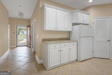 THIS IMMACULATE, MOVE-IN READY 3 BEDROOM ATTACHED HOME SITS ON A on Laurel Island Links in Georgia - for sale on GolfHomes.com, golf home, golf lot