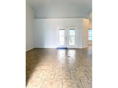 Coastal Cottage Charm: Well-Maintained 2-Bed, 2-Bath with Bonus on Rockport Country Club in Texas - for sale on GolfHomes.com, golf home, golf lot