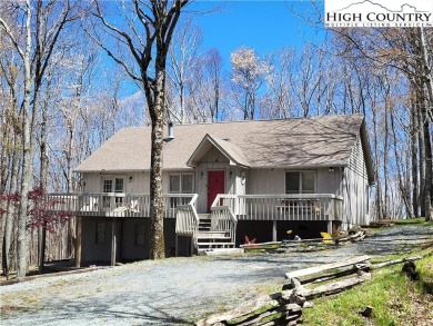 Charming, serene mountain home on Beech mountain with a level on Beech Mountain Club in North Carolina - for sale on GolfHomes.com, golf home, golf lot