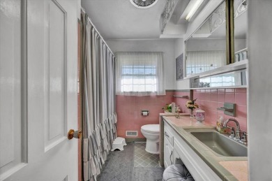 Beautifully Maintained 3-Bed, 2-Bath Home Backing to Hidden on Willow Creek Country Club in Oklahoma - for sale on GolfHomes.com, golf home, golf lot