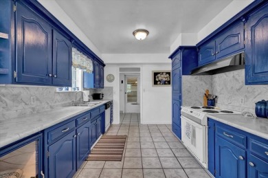 Beautifully Maintained 3-Bed, 2-Bath Home Backing to Hidden on Willow Creek Country Club in Oklahoma - for sale on GolfHomes.com, golf home, golf lot